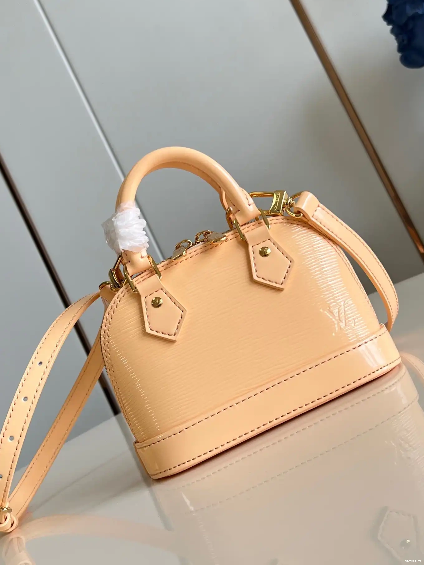 WIS VUITTON Nano LOUIS Alma-18*12*8cm 0427